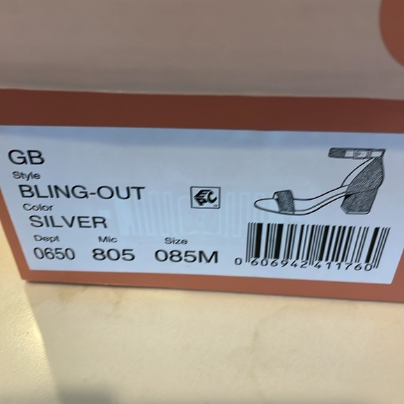 Gianni Bini Silver Bling Shoes - Picture 6 of 7